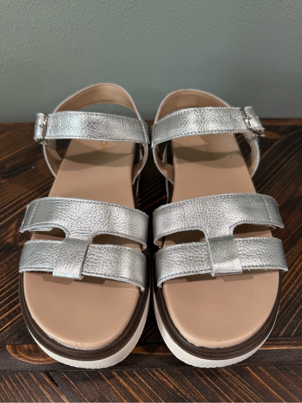 Vionic Silver Metallic Strappy Platform Sandals - Picture 2 of 5